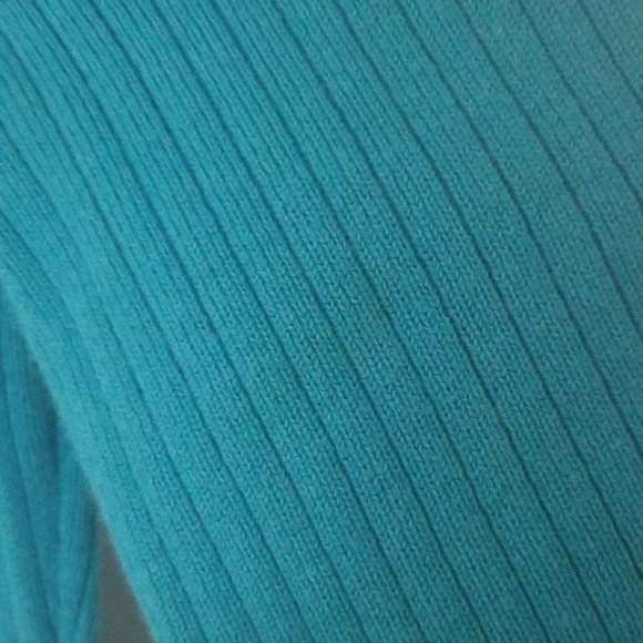 Sweater - Picture 3 of 4